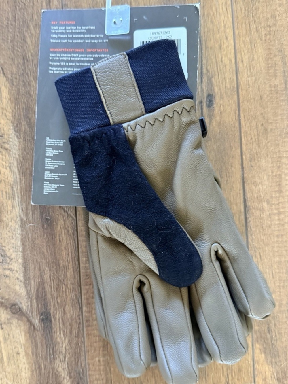 NWT Mountain Hardwear Camp Glove Unisex Medium - Picture 2 of 3
